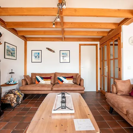 Дом отдыха Polderhuis 9 Parking And Shared Pool By Interhome *